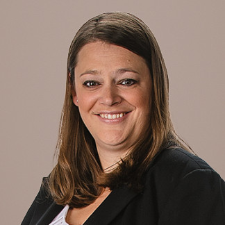 Renee Hesselman headshot