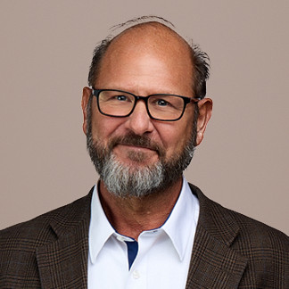 Terry Gloriod headshot