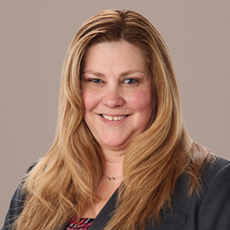 Tracy Trenkamp headshot